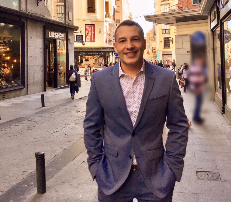 FOTO TRAJE ENTALLADO 2