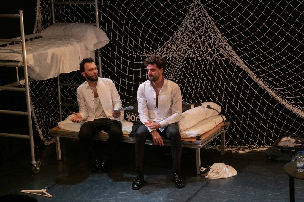 La imagen tiene un atributo ALT vacío; su nombre de archivo es here-comes-your-man.jpg