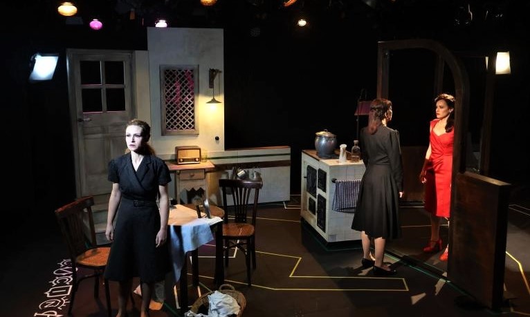 La imagen tiene un atributo ALT vacío; su nombre de archivo es las-hermanas-de-manolete-el-teatrero.jpg