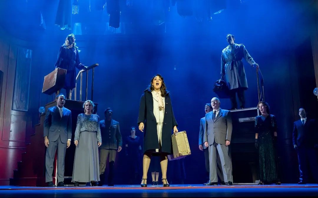 Rosalinda El tiempo entre costuras