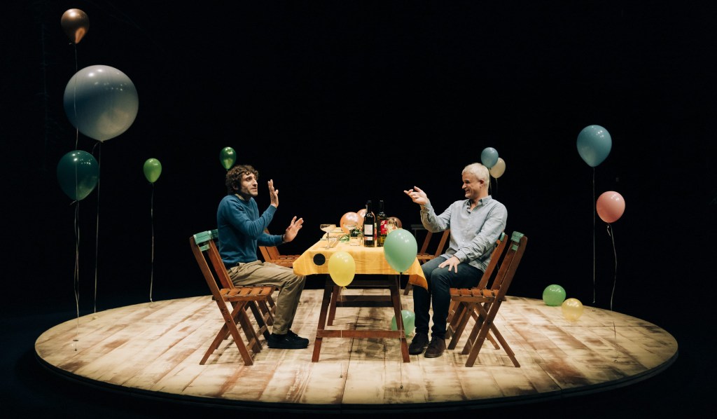 La imagen tiene un atributo ALT vacío; su nombre de archivo es eclipse-total-el-teatrero.jpg